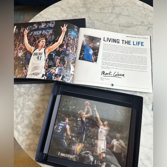 Dirk Nowitzki Holographic Picture career point
No. 28,597 - Picture 1 of 9